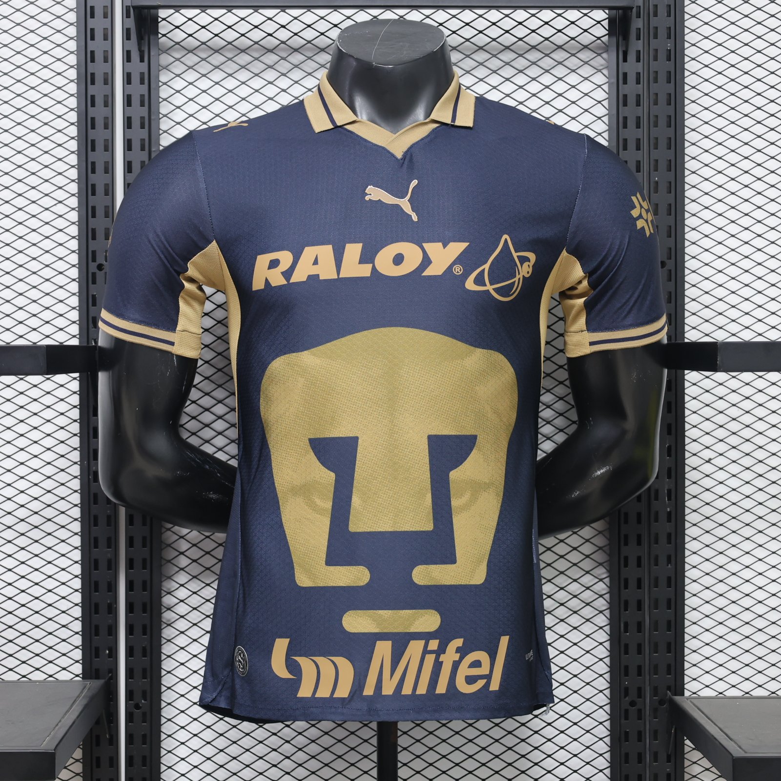Jersey Pumas local 26/27
